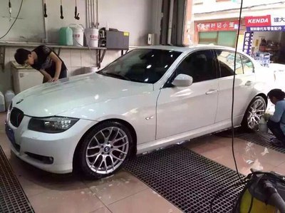 经典重生 06-08款宝马E90改M3前杠与碳纤维机盖的汽车美容升级指南